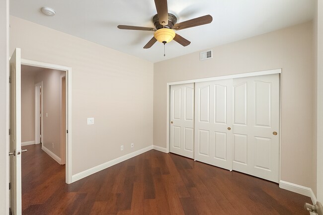 Building Photo - 4011 Dee Dee Ct