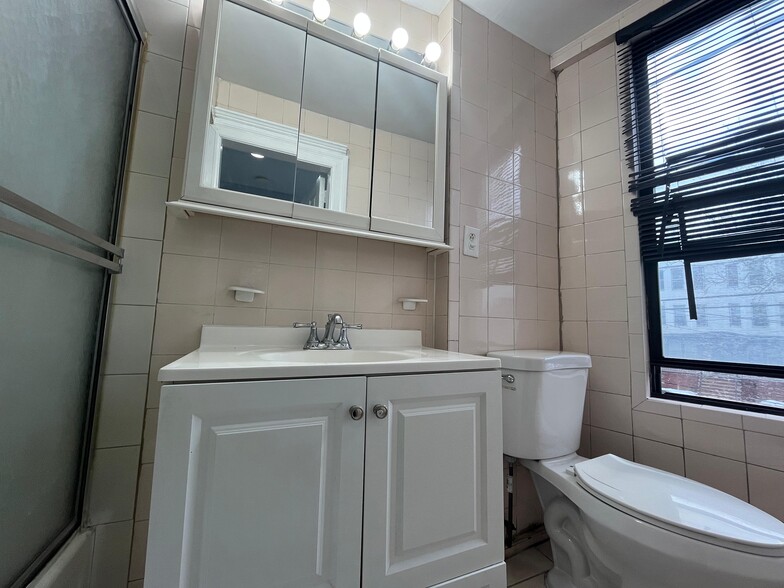 Building Photo - 1697 John F Kennedy Blvd