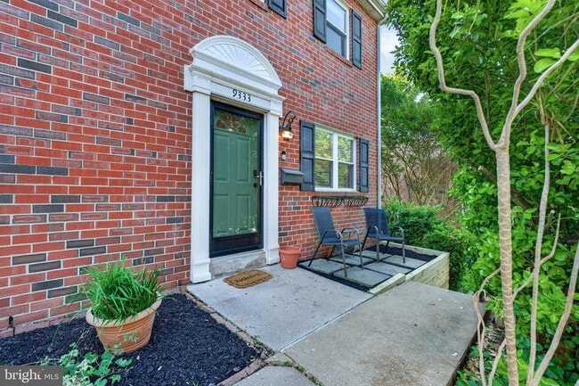 Building Photo - 9333 Pan Ridge Rd