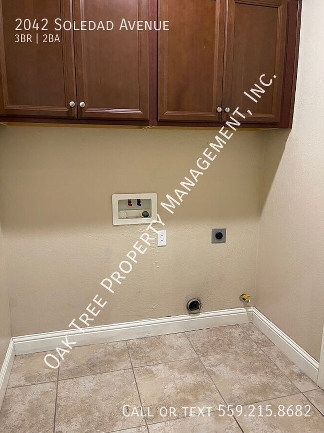 Building Photo - 2042 N Soledad Ave