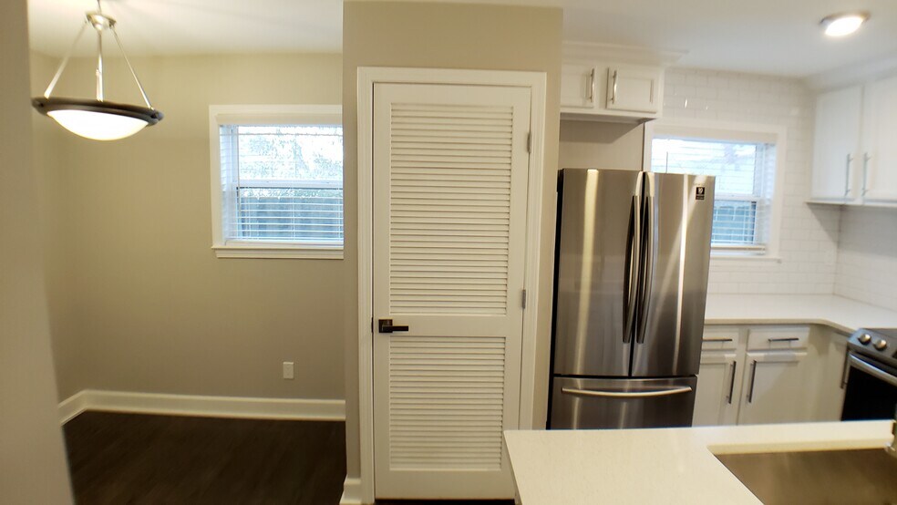 Building Photo - 48 Peachtree Ave NE