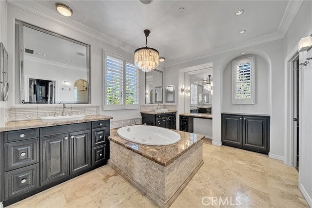 Building Photo - 19 Momento