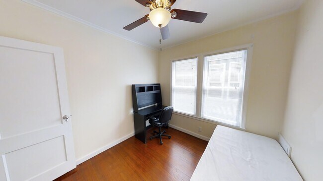 Building Photo - 618 Westcott St