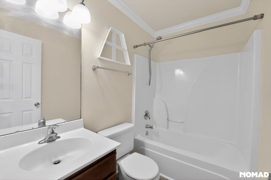 Building Photo - 4018 Planters Watch Dr