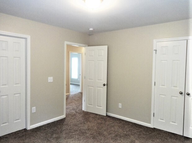 Building Photo - 245 Old Savannah Dr