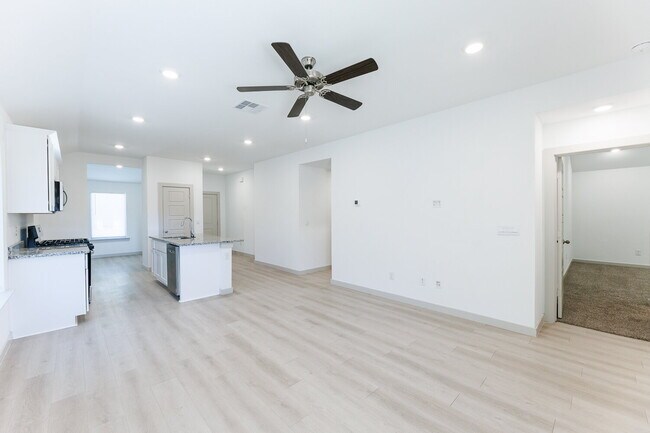 Building Photo - "Charming 3-Bedroom Home in Frenship ISD"