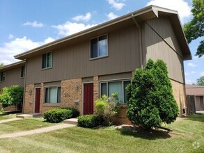 Building Photo - Cedar Towne Condo