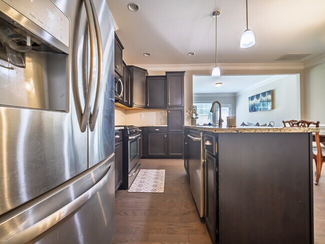 Building Photo - 4190 La Crema Dr