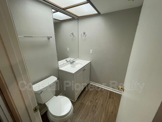 Building Photo - 5020 Puritan Cir