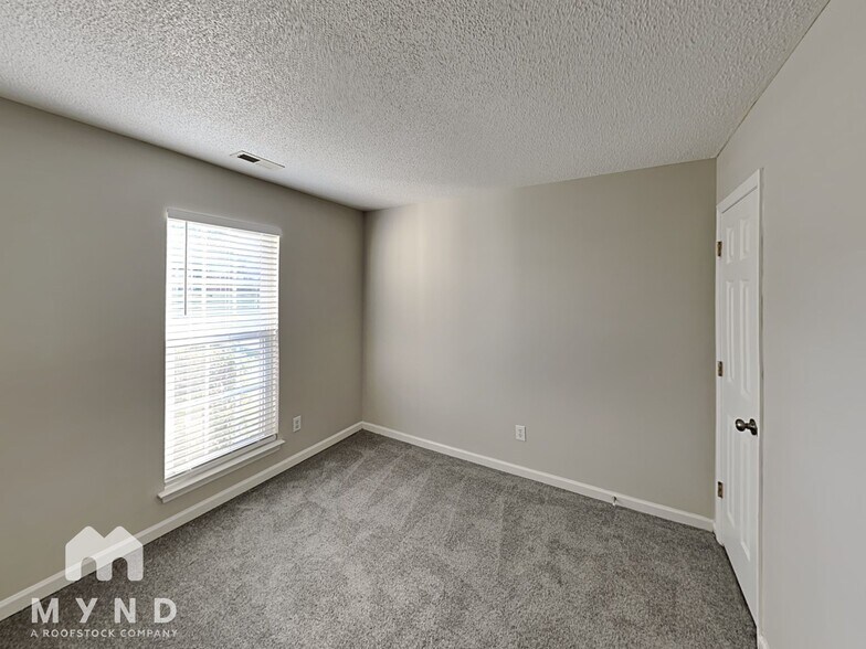 Building Photo - 1307 Yorkdale Dr