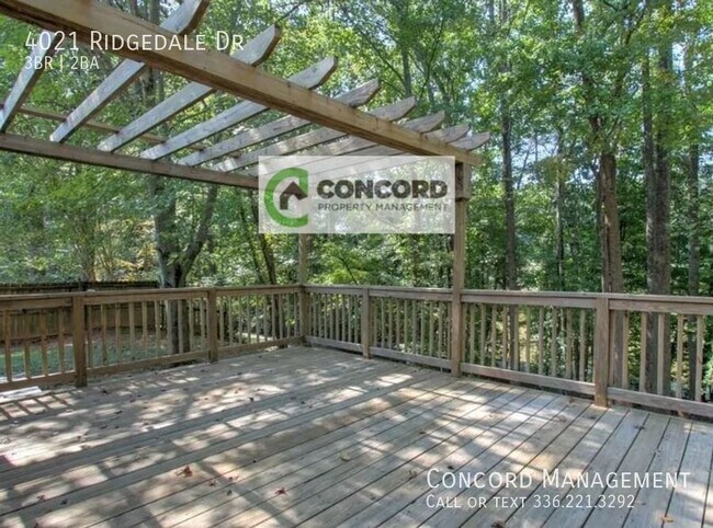 Building Photo - 4021 Ridgedale Dr