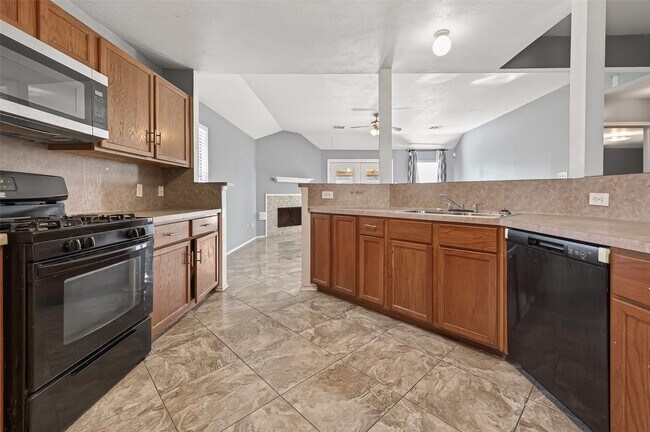 Building Photo - 17319 Lobo Trail