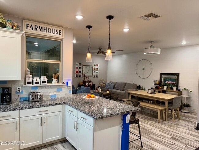 Building Photo - 4961 S Turbine