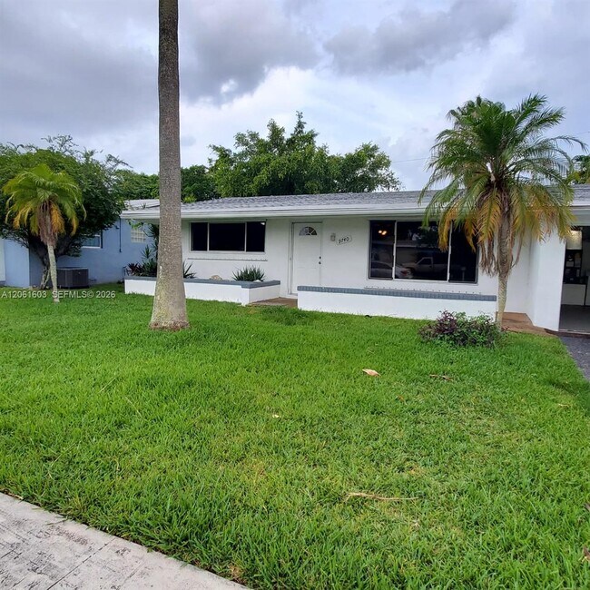Building Photo - 9740 NW 25th St