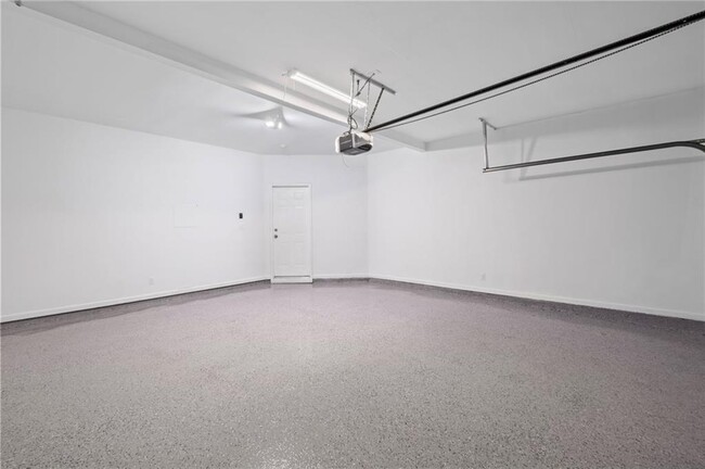 Building Photo - 1346 Dukes Creek Dr