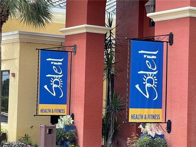 Building Photo - 10800 Palazzo Wy