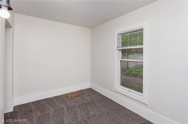 Building Photo - 1215 Clark St