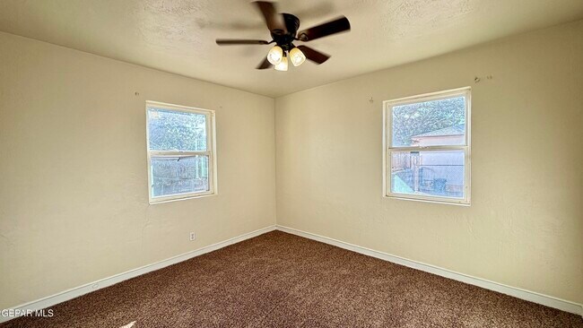 Building Photo - 8033 Carpenter Dr