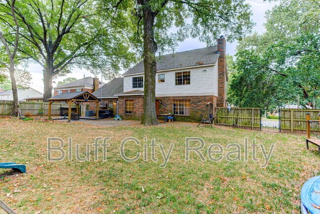Building Photo - 6878 Kingham Cove