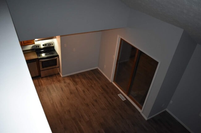 Building Photo - Woodlands