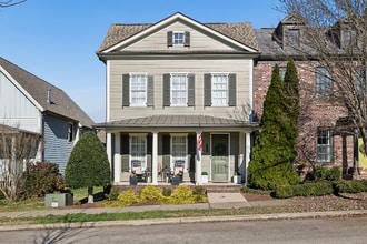 Building Photo - 1036 Rochelle Ave