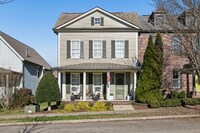 Building Photo - 1036 Rochelle Ave