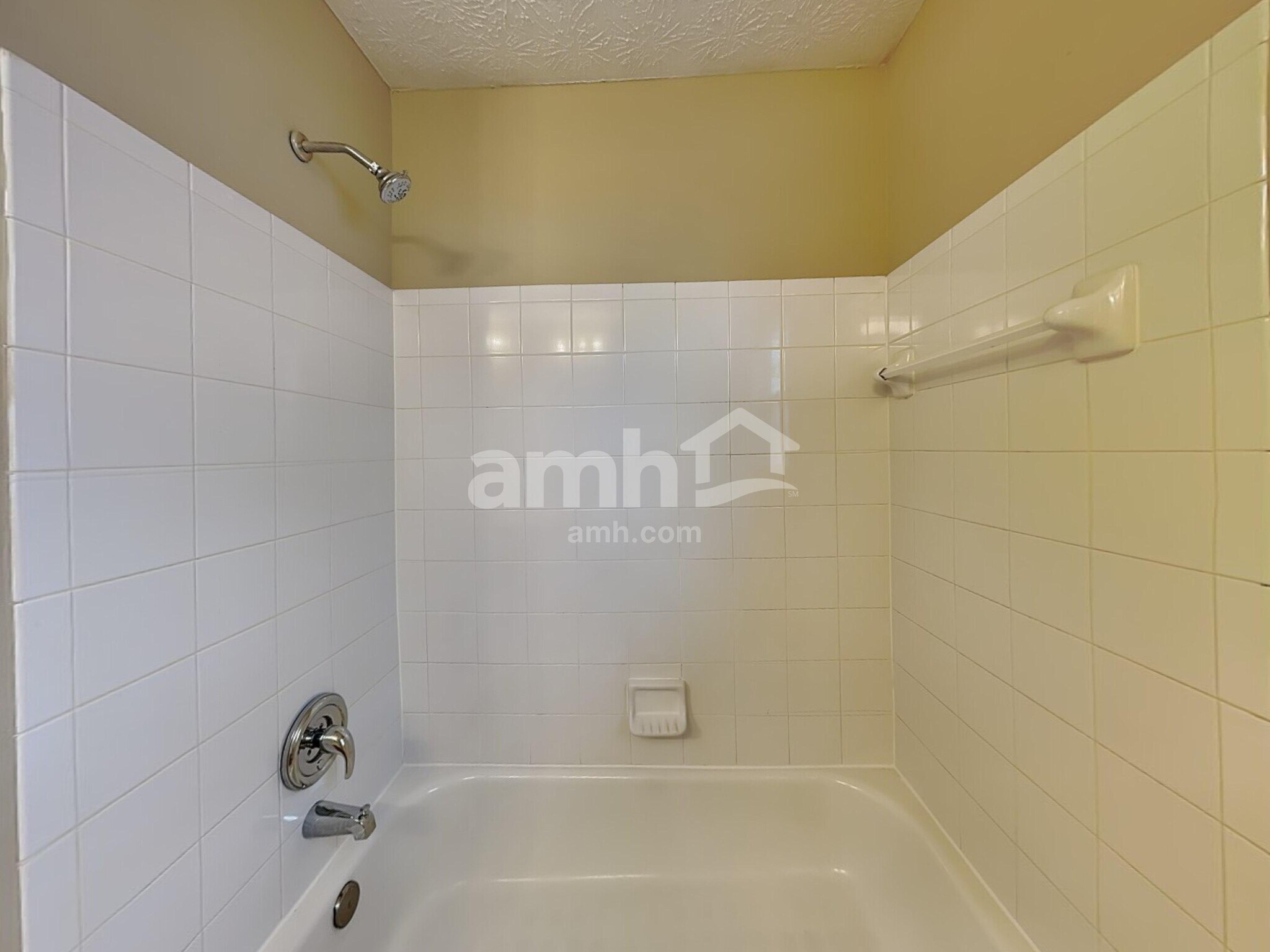 Building Photo - 520 Martin Field Dr