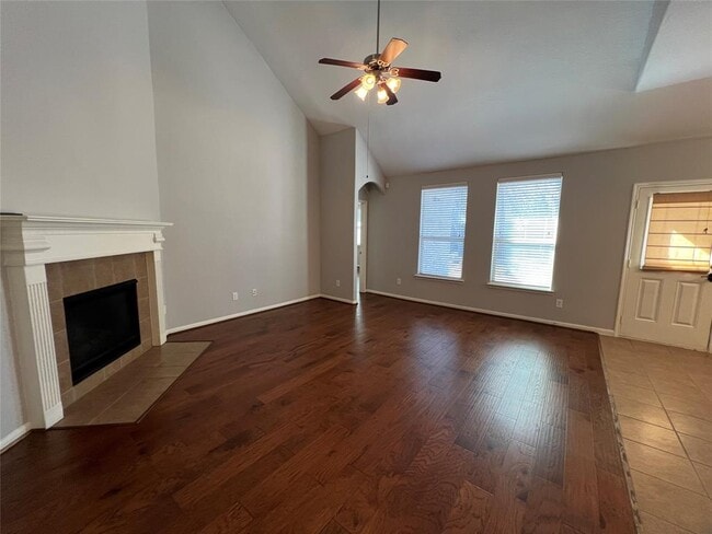 Building Photo - 146 Black Swan Pl