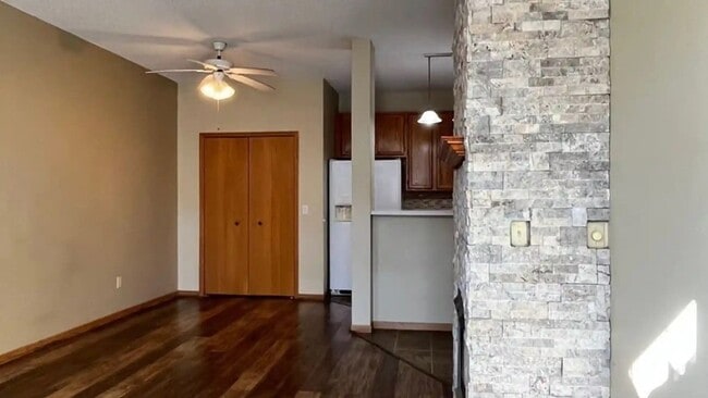 Building Photo - 15563 Garnet Way