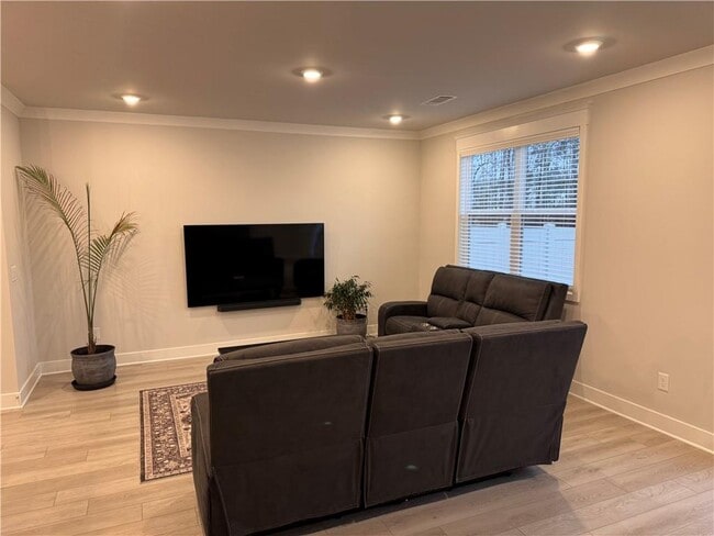 Building Photo - 220 Depot Lndg Rd