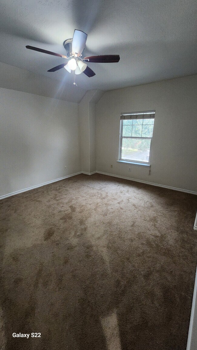 Building Photo - 4914 Trailing Clover Ct