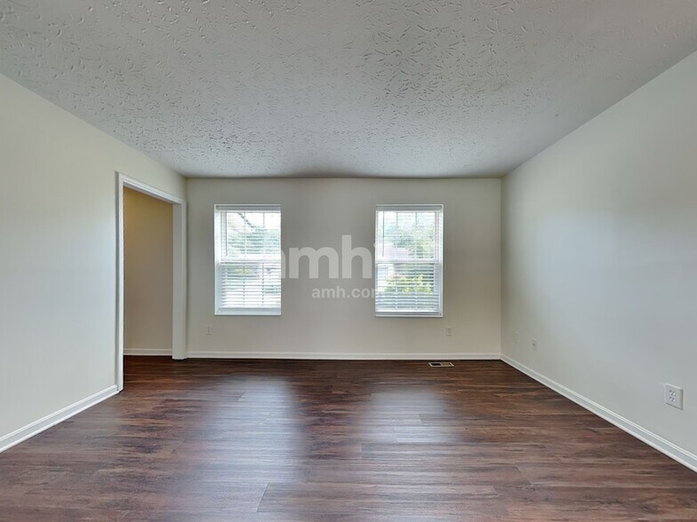 Building Photo - 6287 Glenmont Dr