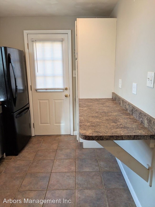 Building Photo - 3 br, 1.5 bath House - 3806 Greensburg Pike