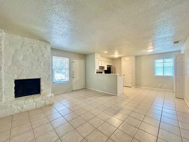 Building Photo - 2300 Cedrick Cove