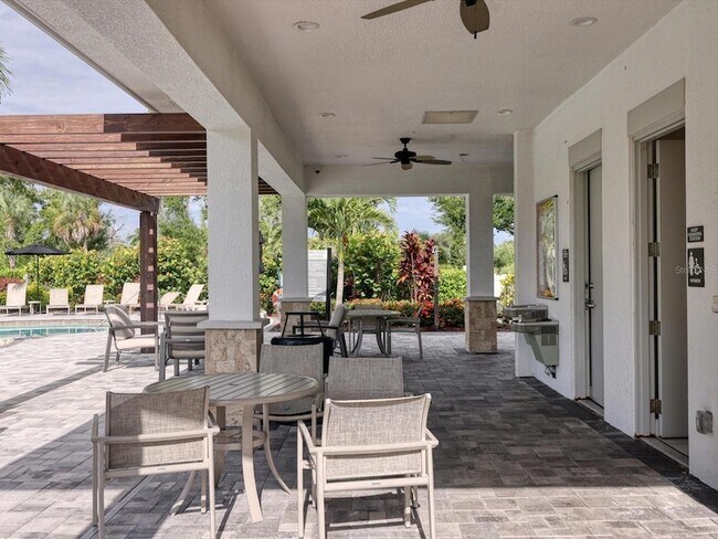 Building Photo - 5739 Archipelago St