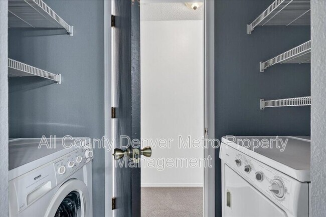 Building Photo - 306 Mulberry Cir