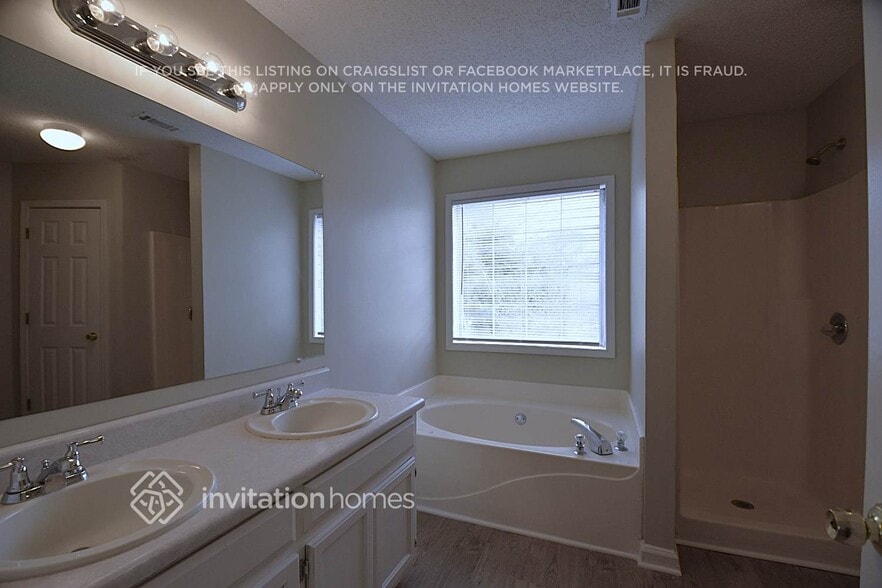 Building Photo - 2860 Brookton Ln SE