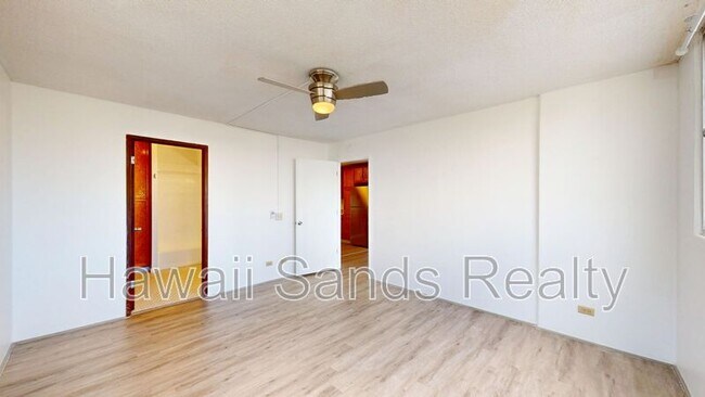 Building Photo - 1710 Punahou St