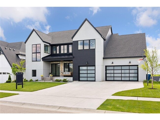 Building Photo - 6297 Yuma Ln N