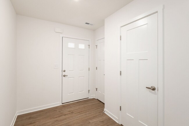 Building Photo - 1516 Billingham Dr