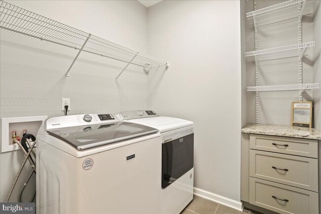Building Photo - 115 Beauregard Dr
