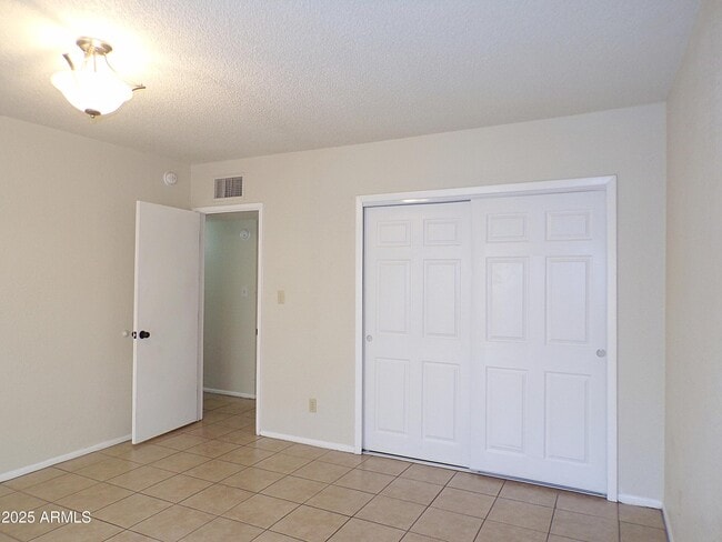 Building Photo - 201 Terra Dr