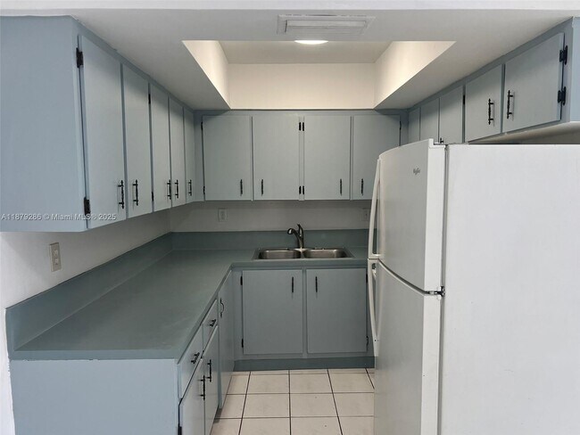 Building Photo - 5310 NW 22nd St