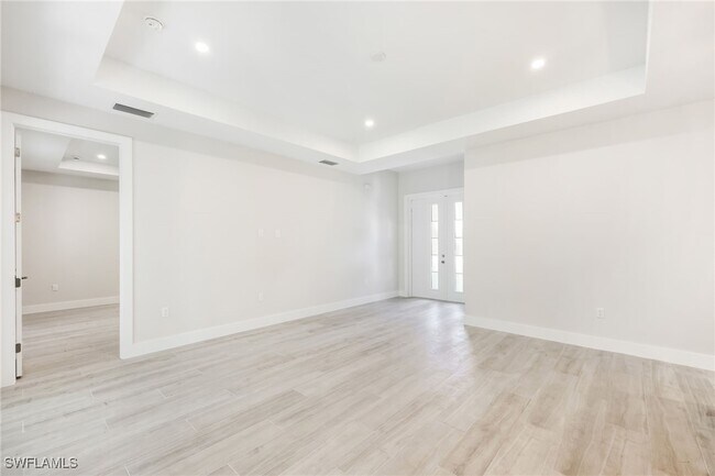 Building Photo - 4672 25th Ave SW