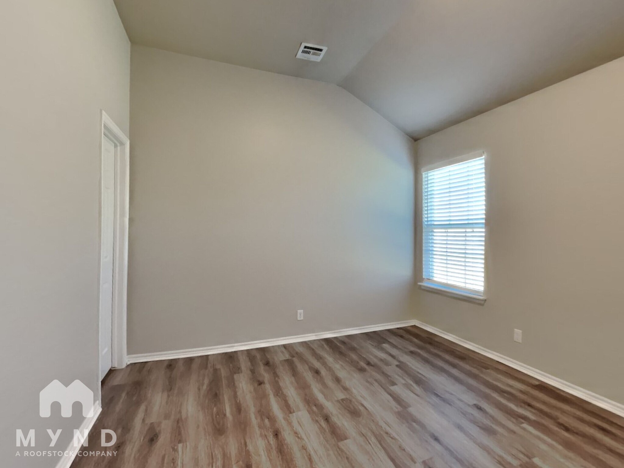 Building Photo - 3514 E Fairmont St