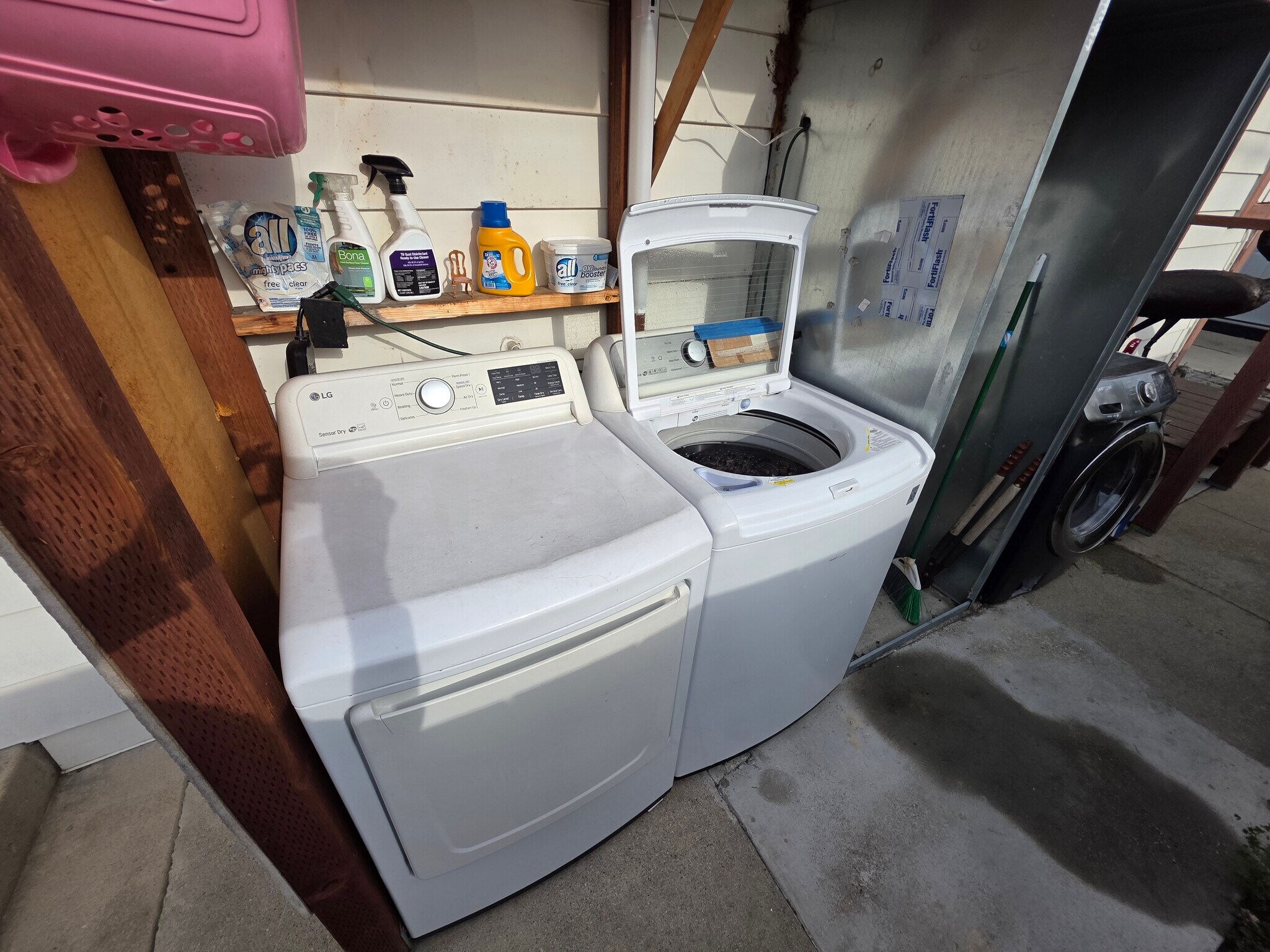 Building Photo - 3786 Meier St