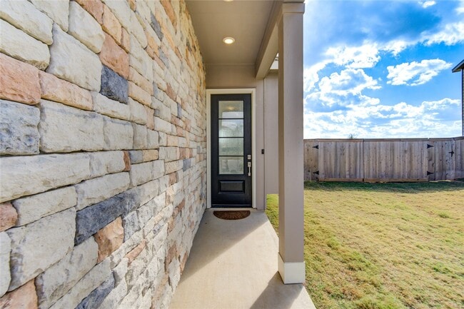 Building Photo - 21255 Doubtful Cyn Dr