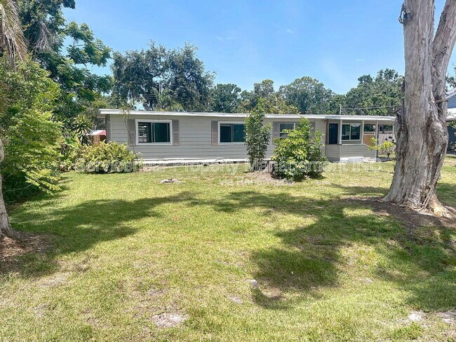 Building Photo - 4722 Harris Ave