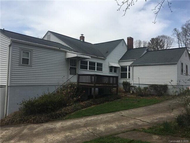 Building Photo - Rental Home-Morganton