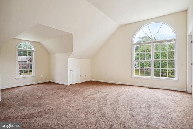 Building Photo - 18862 Crossroads Ct